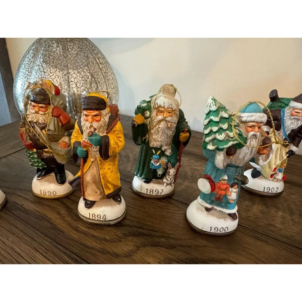 Vintage Memories of Santa collection 1990's 19 pieces ornaments